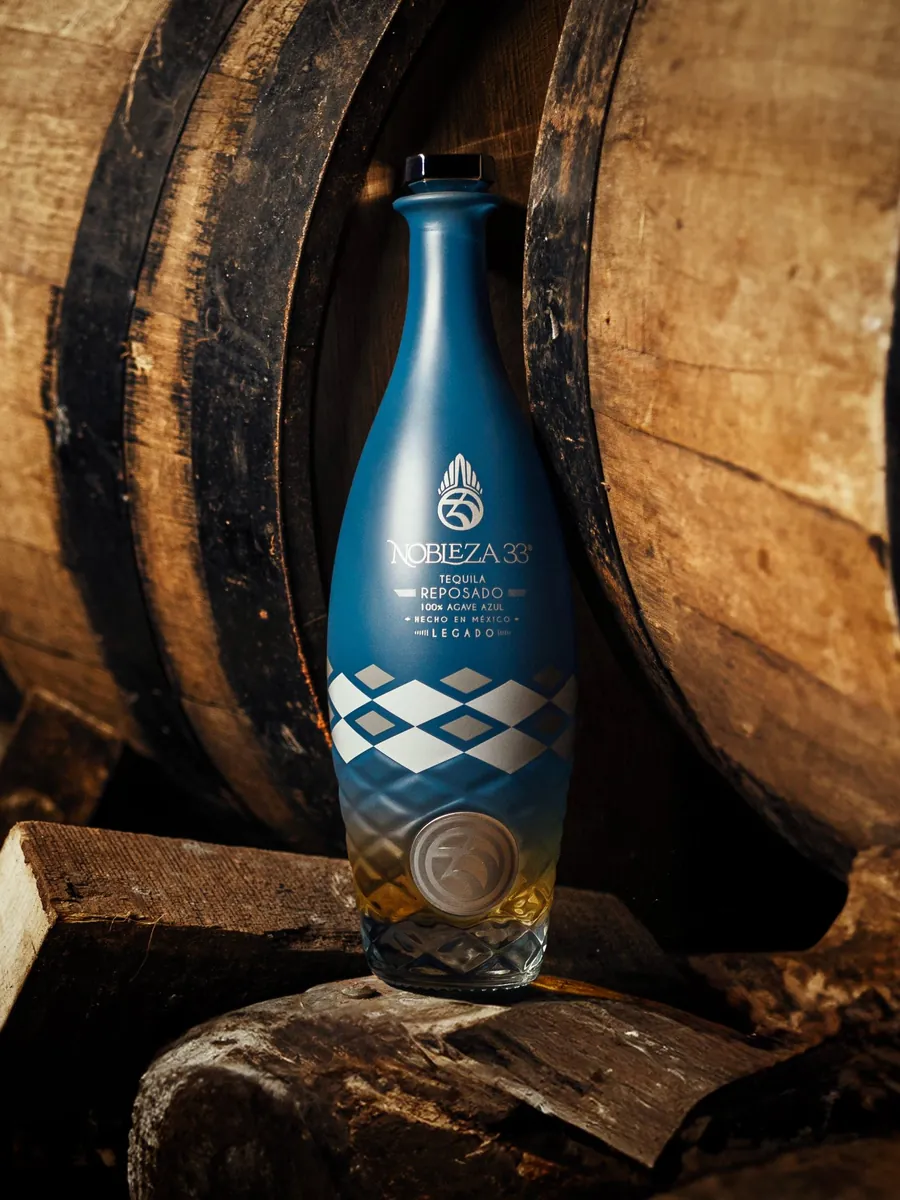 Tequila Nobleza 33 Legado bottle